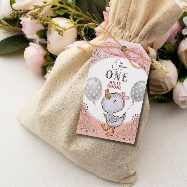 Étiquettes-cadeau Deux Faces d'une Même Poule Un Joyeux 1er Annivers (Two-Sided One Silly Goose 1st Birthday Photo Gift Tags)
