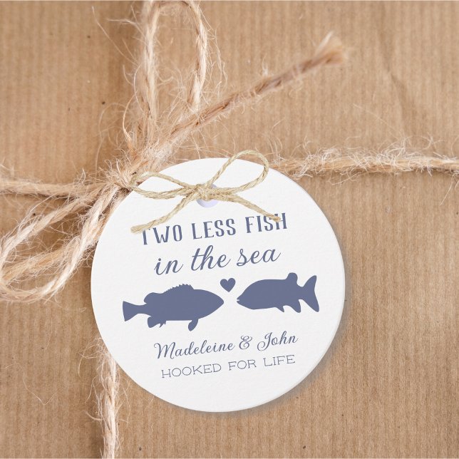 Étiquettes Cadeau Deux Poissons En Moins Dans La Mer Couples Douche (Two Less Fish In The Sea Couples Shower Favor Tags)
