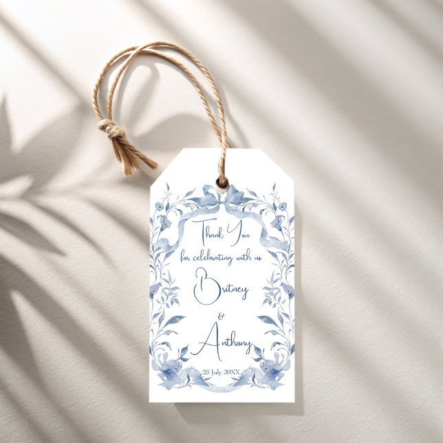 Étiquettes-cadeau Dusty bleu floral ribbon mariage faveur (Dusty blue floral greenery ribbon bow elegant wedding favor gift tags personalized thank you tags)