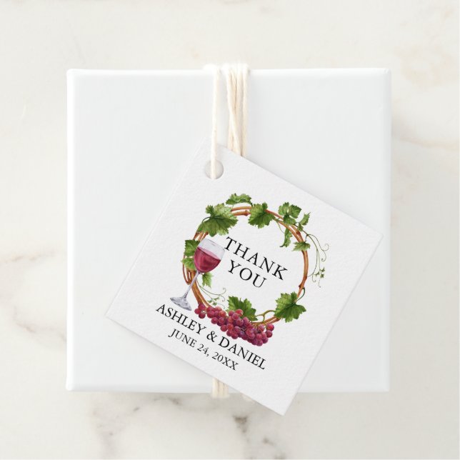 Étiquettes Cadeau Élégant aquarelle Grappe Vins Bois Mariage Wreath (En situation)