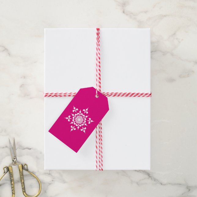 Étiquettes-cadeau Élégant flocon de neige rose et blanc de Noël (Avec de la ficelle)