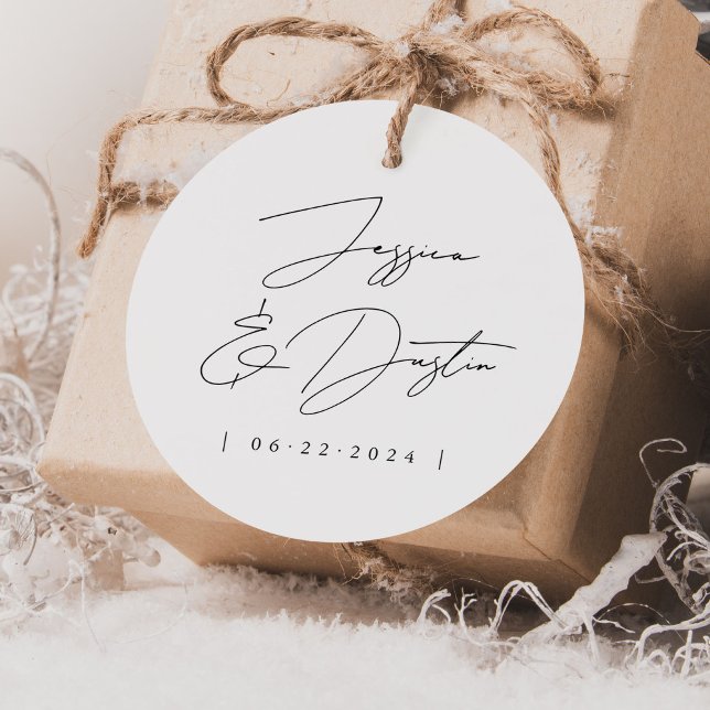 Étiquettes Cadeau Élégant minimaliste Noms Date Black Script Mariage (Créateur téléchargé)