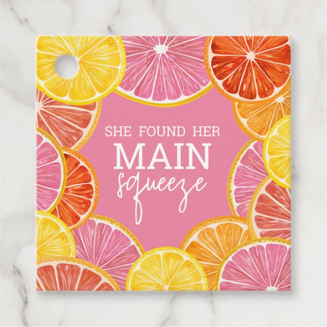 Étiquettes Cadeau Elle a trouvé sa fête de douche nuptiale de petit  (Devant)