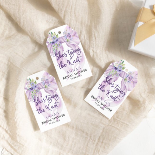 Étiquettes-cadeau Elle noue le nœud Shower de mariage Ruban lilas  (Créateur téléchargé)