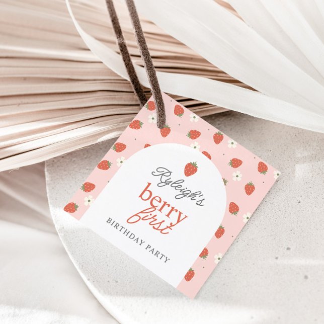 Étiquettes Cadeau Filles fraises Berry Première fête d'anniversaire  (Créateur téléchargé)