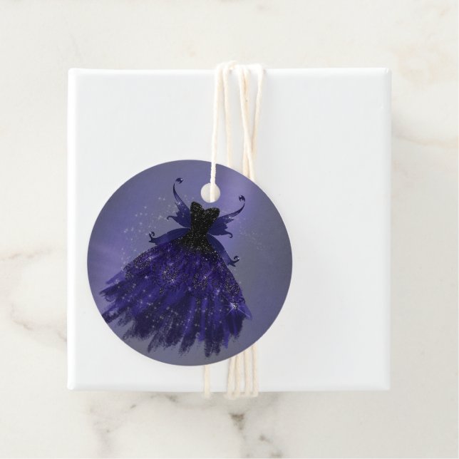 Étiquettes Cadeau Gothique Fairy Indigo Gown | Fleur royale violet p (En situation)
