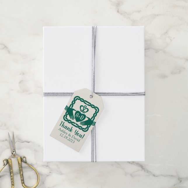 Étiquettes-cadeau Green Celtic Knot Claddagh Merci Mariage irlandais (Avec de la ficelle)