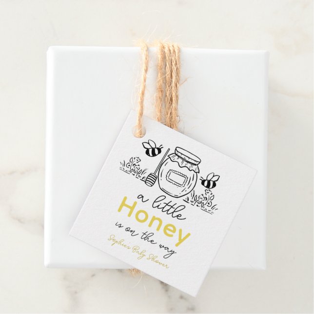 Étiquettes Cadeau Honey Hand-drawn Jar & Bees White Baby Shower (En situation)