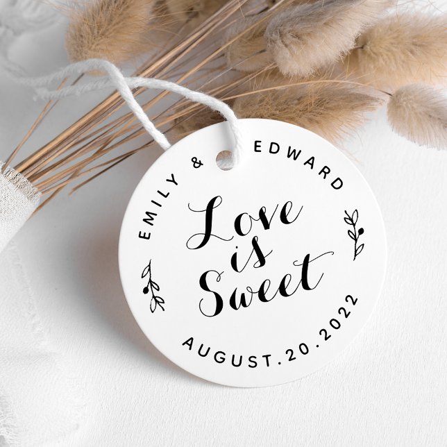 Étiquettes Cadeau L'amour est doux Moderne Rustique Mariage rond (Créateur téléchargé)