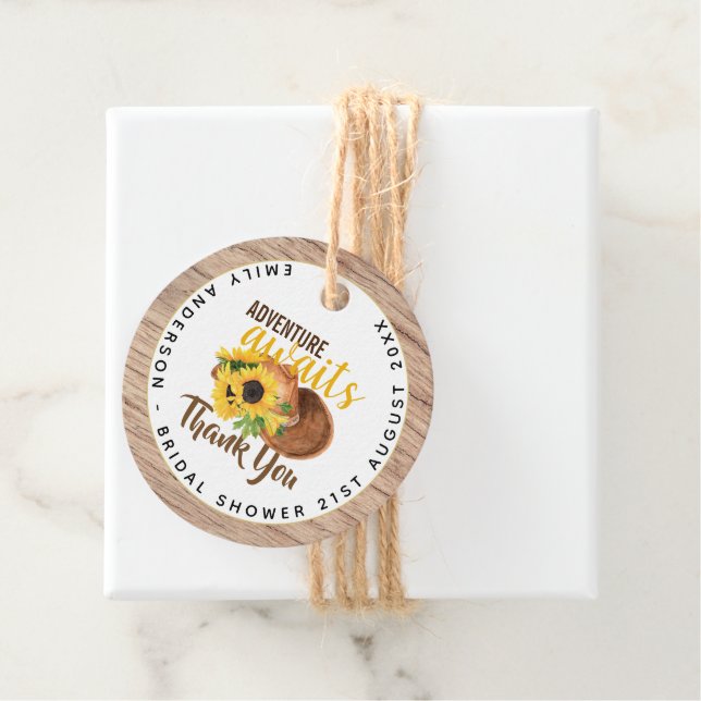 Étiquettes Cadeau L'aventure attend Tournesols Rustiques Shower de M (En situation)