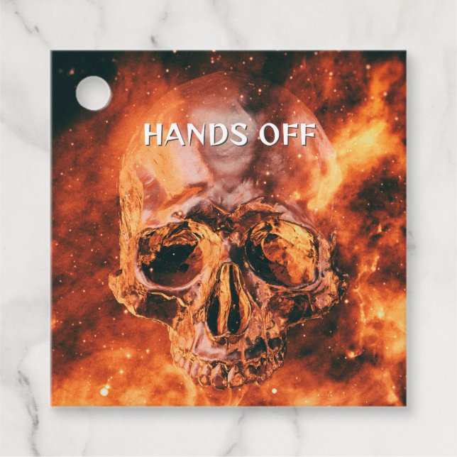 Étiquettes Cadeau Les Mains Éteintes. Crâne flamboyant dans l'espace (Devant)