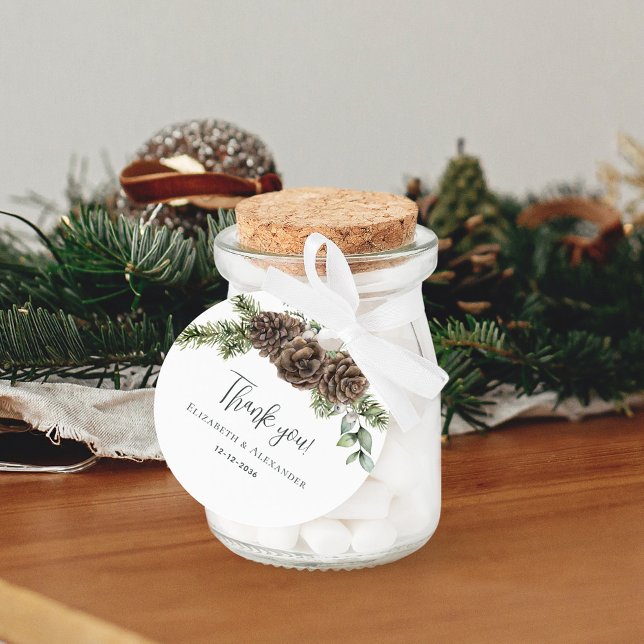 Étiquettes Cadeau Mariage d'hiver en pin rustique et cônes de pin (Créateur téléchargé)