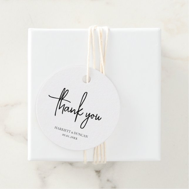 Étiquettes Cadeau Mariage élégant noir et blanc intemporel (En situation)