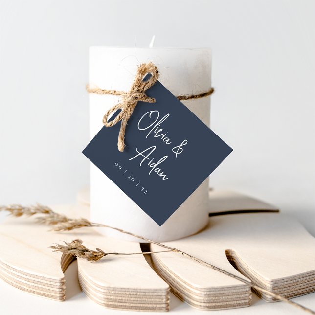 Étiquettes Cadeau Marine | Mariage de script manuscrit moderne (Créateur téléchargé)
