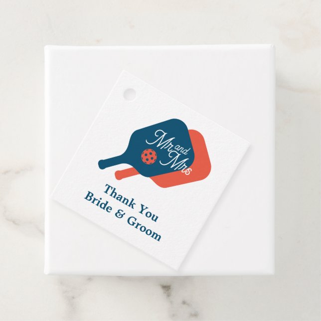 Étiquettes Cadeau Mignonne M. & Mme pickleball thème mariage marques (En situation)