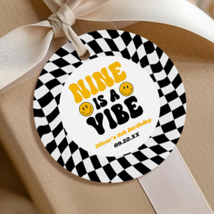 Étiquettes Cadeau Neuf Est Une Ambiance Retro Neuvième 9e Fête D'ann