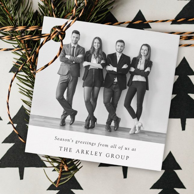 Étiquettes Cadeau Noël d'entreprise | Black and White Business (Stylish business holiday tags with professional typography and customizable greeting)