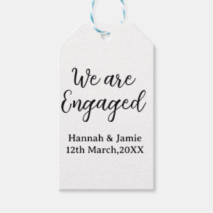 Étiquettes-cadeau Nous sommes fiancés nom date calligraphiestylée