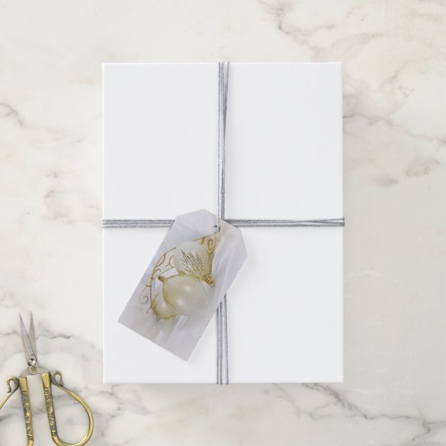 Étiquettes-cadeau ornement blanc et or avec ruban (Avec de la ficelle)