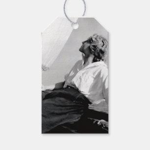Étiquettes-cadeau Photo en noir et blanc d'une marin femme (Veronica