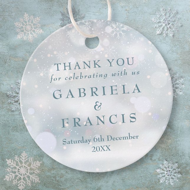 Étiquettes Cadeau Premier Merci de mariage hivernal des flocons de n (First Snowflakes Winter Wedding Thank You Favor Tags)