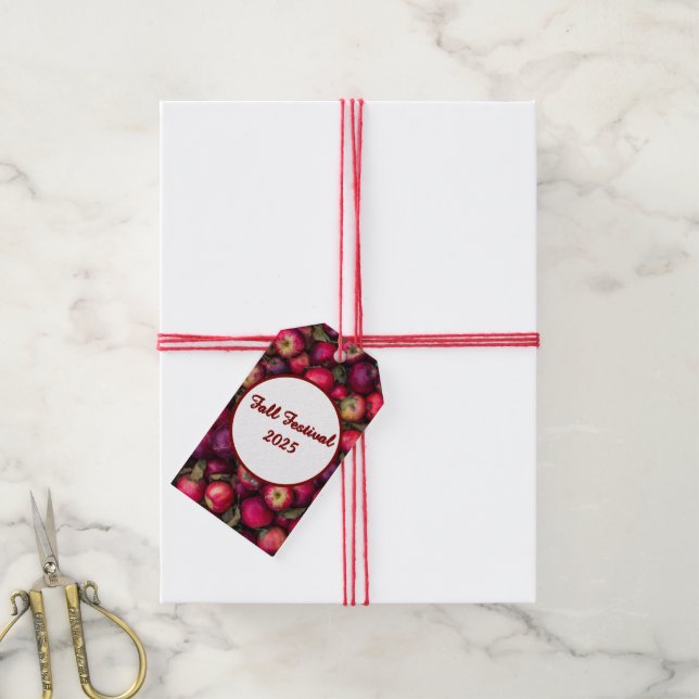 Étiquettes-cadeau Red Apple Party personnalisable (Avec de la ficelle)