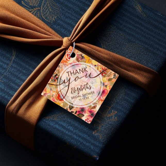 Étiquettes Cadeau Remerciements Élégants de Mariage Floral d'Automne (Elegant autumn floral bridal shower thank you diamond favor tags 2" x 2")