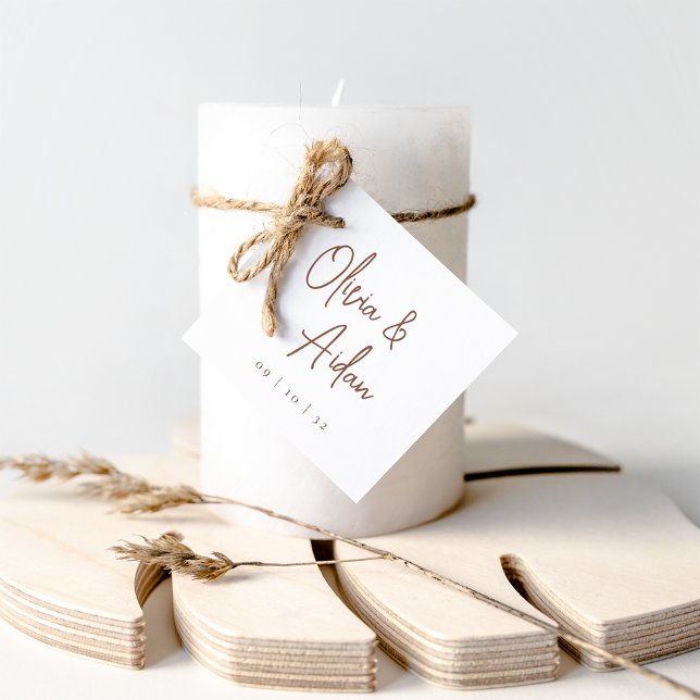 Étiquettes Cadeau Rouille | Mariage de script manuscrit moderne (Créateur téléchargé)