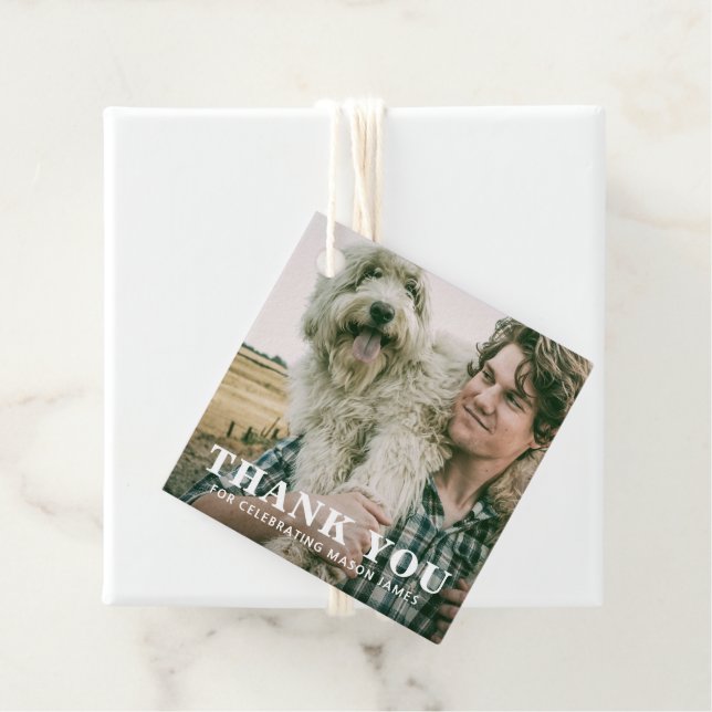 Étiquettes Cadeau Simple Bold Merci Guy Photo Graduation (En situation)