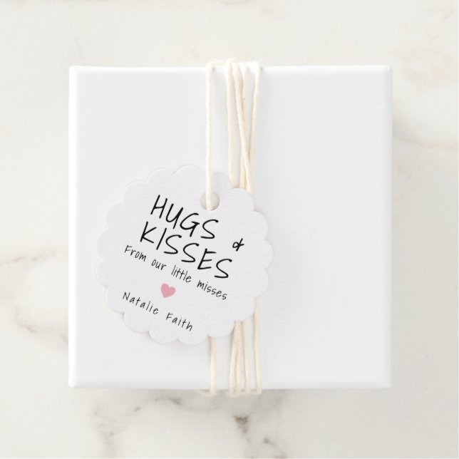 Étiquettes Cadeau Simple fille rose coeur mignonne Baby shower (En situation)