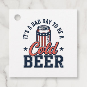 Étiquettes Cadeau T-shirt vectoriel vintage de bière froide patrioti