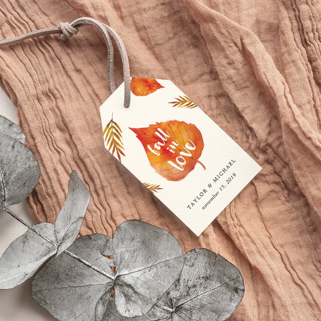 Étiquettes-cadeau Tomber dans l'amour | L'automne laisse la faveur d (Créateur téléchargé)