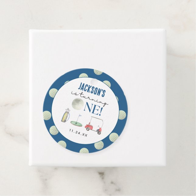 Étiquettes Cadeau Trou En Un Garçon De Golf Anniversaire (En situation)