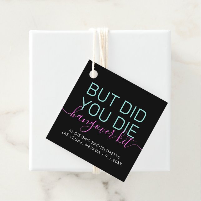 Étiquettes Cadeau Trousse de gueule de bois personnalisée avec humou (En situation)
