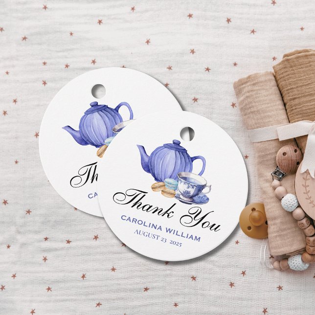 Étiquettes Cadeau Un bébé brasse un Baby shower de Tea Party violet (Créateur téléchargé)