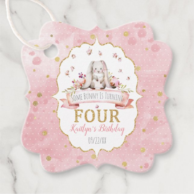 Étiquettes Cadeau Un lapin atteint quatre ans (Devant)