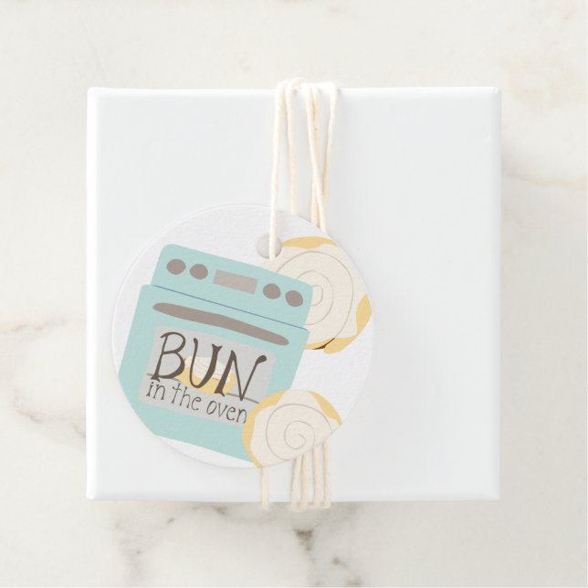 Étiquettes Cadeau Un petit biberon dans la douche bébé au four (En situation)