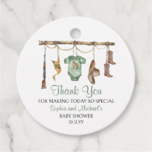 Un Petit Chasseur Se Trouve Sur Le Chemin Du Baby