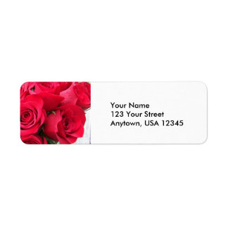 Étiquettes d'adresse de retour des roses rouges