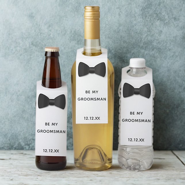Étiquettes de proposition de garçon d'honneur à cr (A fun bow tie bottle tag with space for your wedding date)