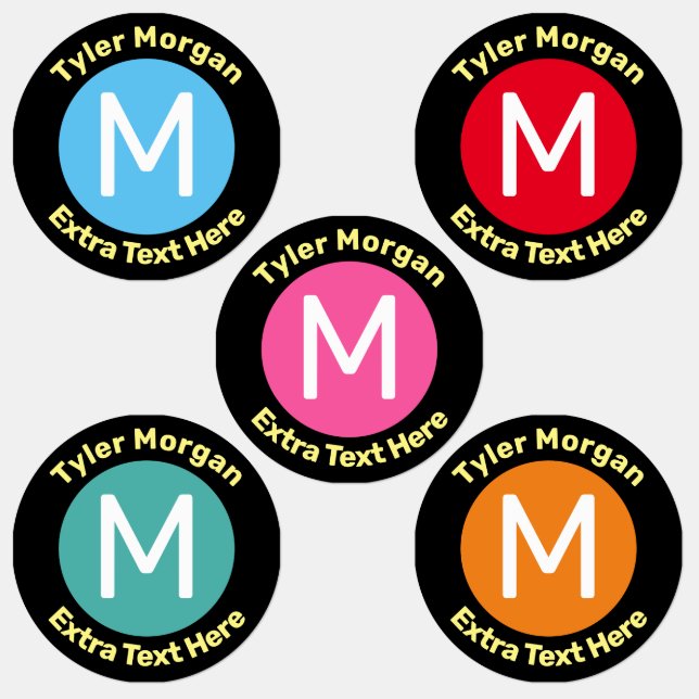 Étiquettes do-it-yourself Nom de l'enfant et Monogramme sur C (Groupe)