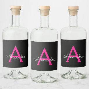 Étiquettes Pour Bouteilles De Liqueur Chaud rose noir Script Girl Nom du monogramme