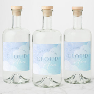 Étiquettes Pour Bouteilles De Liqueur La mariée est sur la robe de mariée Cloud Nine Bri