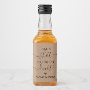 Étiquettes Pour Bouteilles De Liqueur Prenez une balle Nous avons lié la faveur de maria