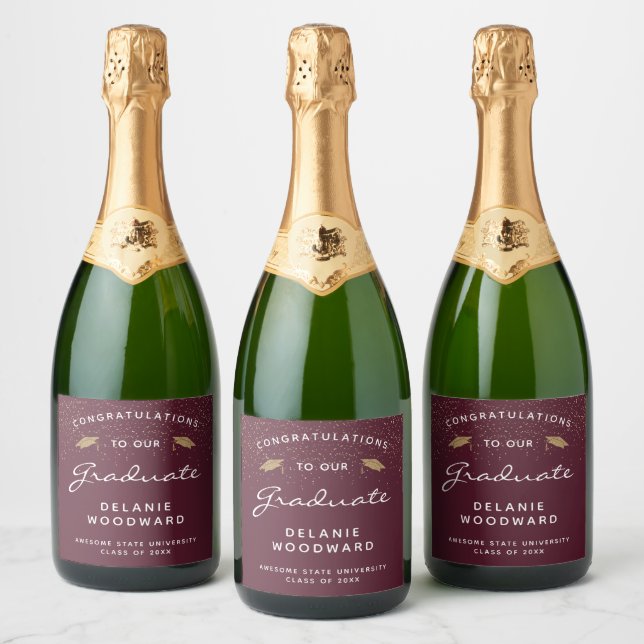 Étiquettes Pour Bouteilles De Vin Mousseux Burgundy White Script Gold Casquette Graduation (Bouteilles)