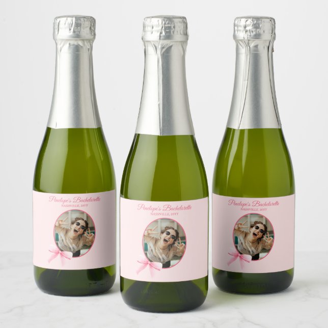 Étiquettes Pour Bouteilles De Vin Mousseux Elle noue le noeud Coquette Bachelorette Party (Bouteilles)