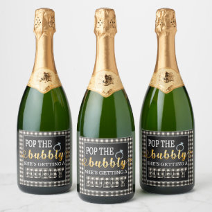 Étiquettes Pour Bouteilles De Vin Mousseux Flannel Pop the Bubbly She's Getting a Hubby White