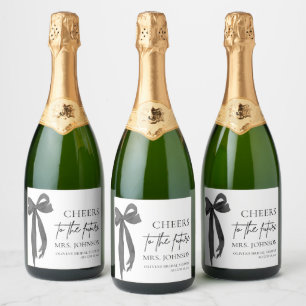 Étiquettes Pour Bouteilles De Vin Mousseux La Bow Noire Brille À La Future Fête des mariées