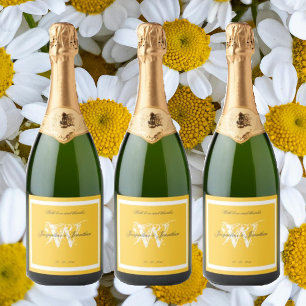 Étiquettes Pour Bouteilles De Vin Mousseux Monogramme minimaliste Chic Script Élégant Jaune