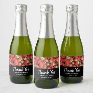 Étiquettes Pour Bouteilles De Vin Mousseux Photo de Merci Red Juicy Strawberries